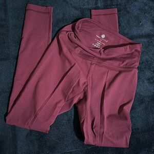 Yogalicious Yoga Pants High Waisted Leggings - Maroon, Like New